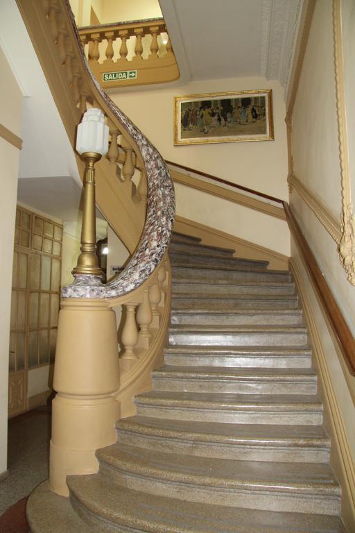 Hotel Touring Club Trelew Eksteriør billede