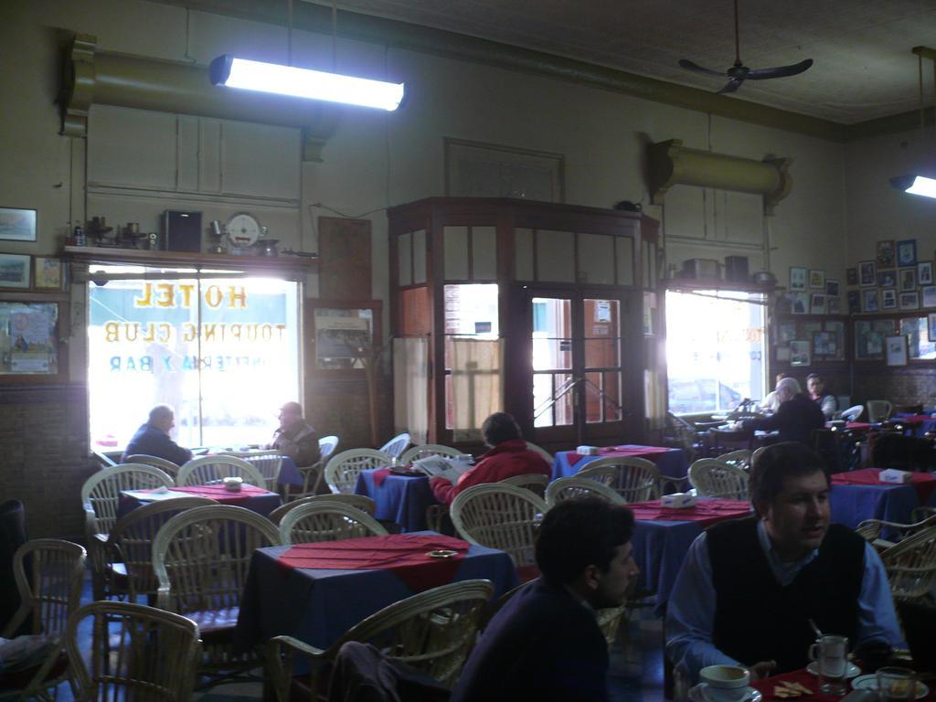 Hotel Touring Club Trelew Eksteriør billede