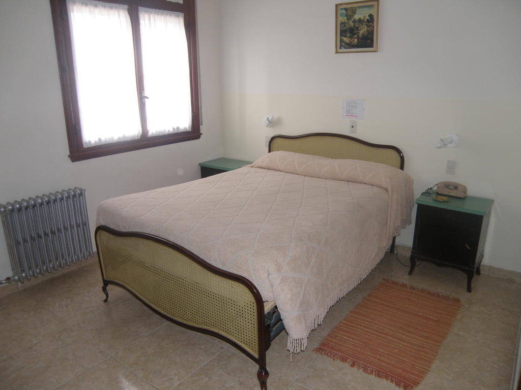 Hotel Touring Club Trelew Værelse billede